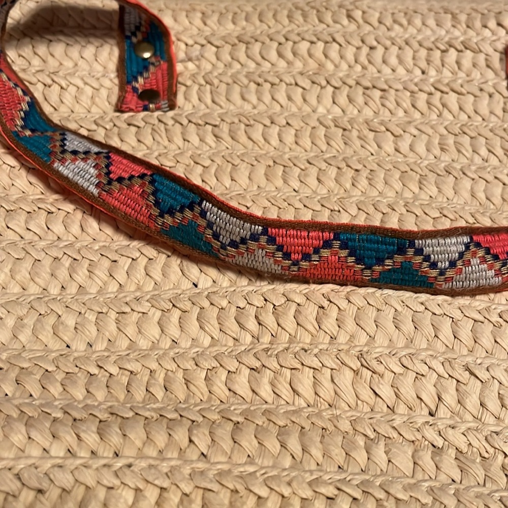 Tote - Picture 2 of 4